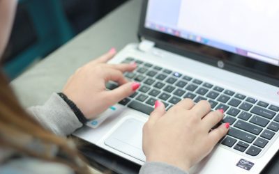 What Is an AI Receptionist and How Does It Increase Conversions?